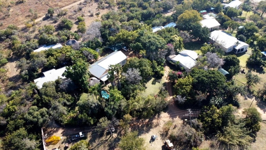 Commercial Property for Sale in Boschhoek A H North West